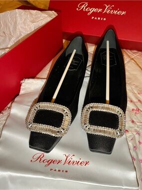 Roger Vivier "Belle Vivier" Buckle Strass Satin T25 Pumps in Black